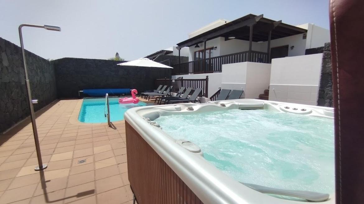 Stylish 6 Bedroom Villa Princesa - Hot Tub - Heated Pool - Near Beach & Waterparks Πλάγια Μπλάνκα Εξωτερικό φωτογραφία